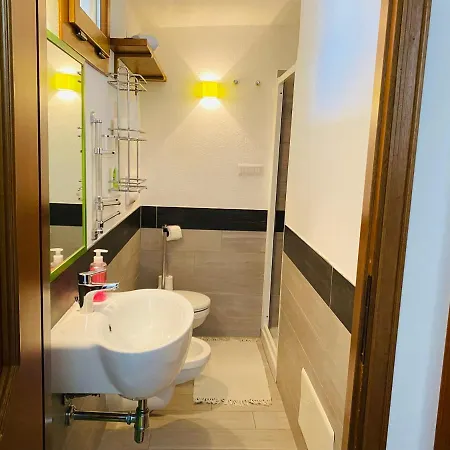 Alojamento de Acomodação e Pequeno-almoço Monolocale In Zona